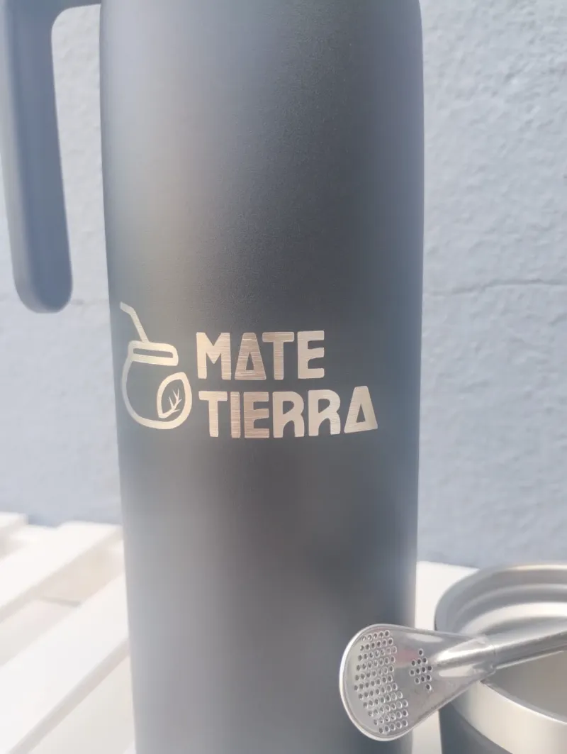 Vista 3 de Termo Media manija (personalizado)