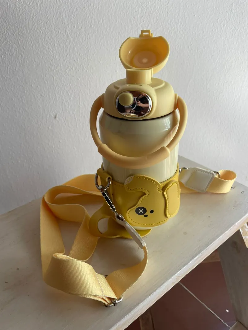 Botella termica infantil x500 ml. AMARILLO — Pequeños